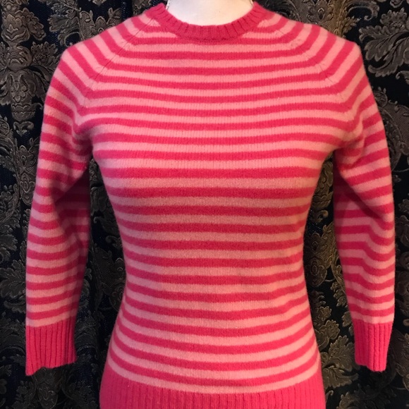 GAP Sweater - Picture 2 of 4